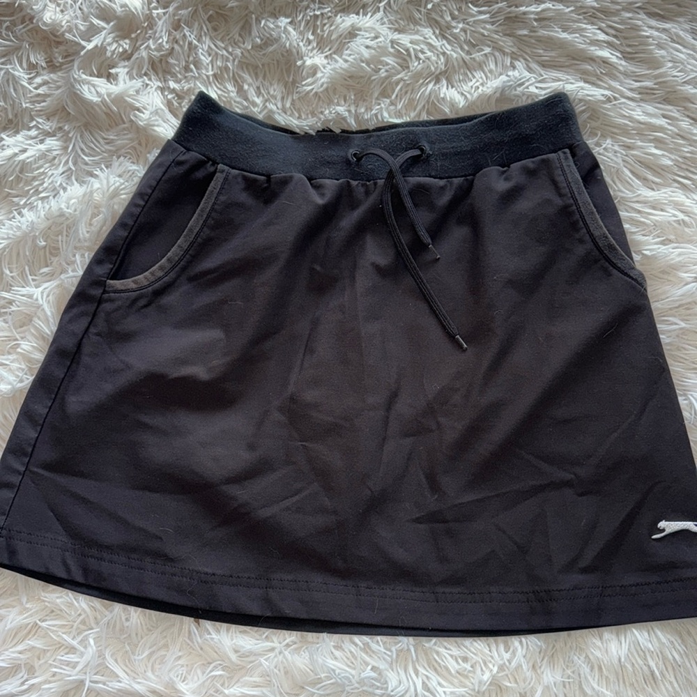Slazenger Solid Black Womans Golf Skort Size Xs - image 1